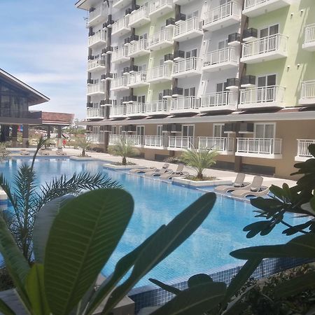 Condo Azur Suites A326 Amani Resorts Residences , 5 Minutes Airport, Netflix, Stylish, Cozy With Luxurious Swimming Pool Lapu-Lapu City Exteriör bild