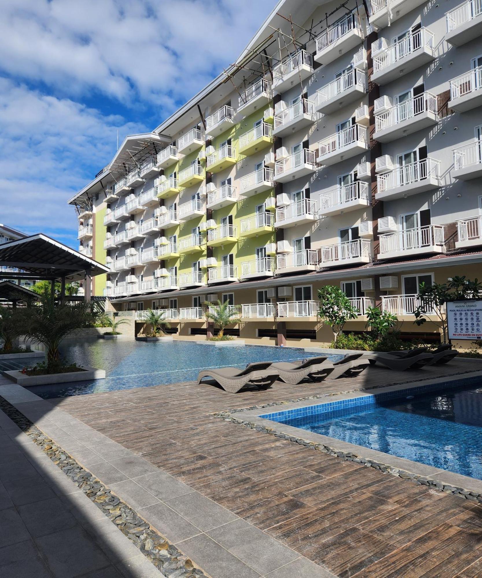 Condo Azur Suites A326 Amani Resorts Residences , 5 Minutes Airport, Netflix, Stylish, Cozy With Luxurious Swimming Pool Lapu-Lapu City Exteriör bild