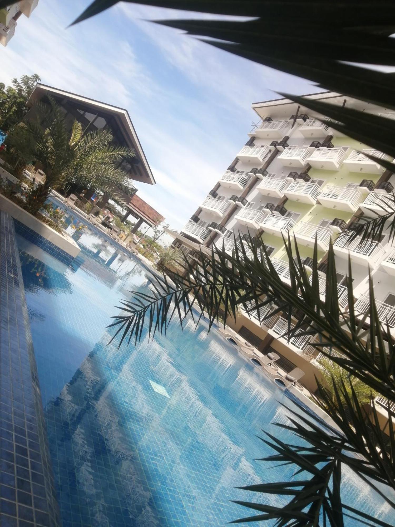 Condo Azur Suites A326 Amani Resorts Residences , 5 Minutes Airport, Netflix, Stylish, Cozy With Luxurious Swimming Pool Lapu-Lapu City Exteriör bild